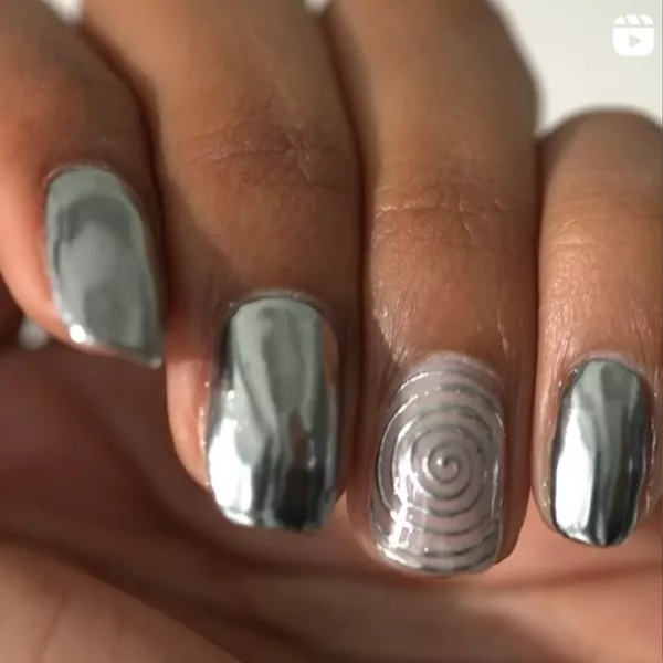Chrome Mani